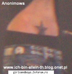 despre Bill - Imi place k de cand il are isi ridica tricoul pe - Bill